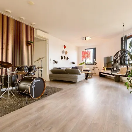 Apartament Centrally Located Modern