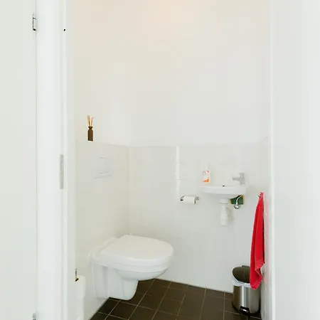 Centrally Located Modern Apartament